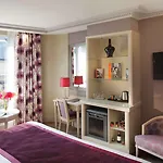 Rochester Champs Elysees Hotel 4*