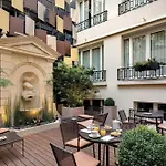 Hotel Rochester Champs Elysees 4*