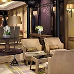 Hotel Rochester Champs Elysees Parigi