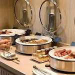 Rochester Champs Elysees Hotel 4*