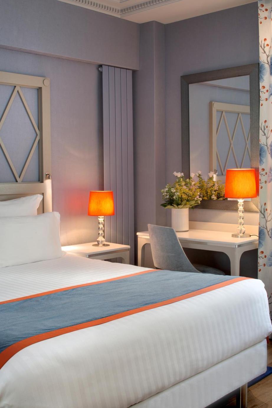 Rochester Champs Elysees Hotel 4*