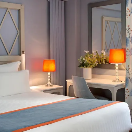 Rochester Champs Elysees Hotel 4*