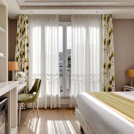 Rochester Champs Elysees 4* Paris
