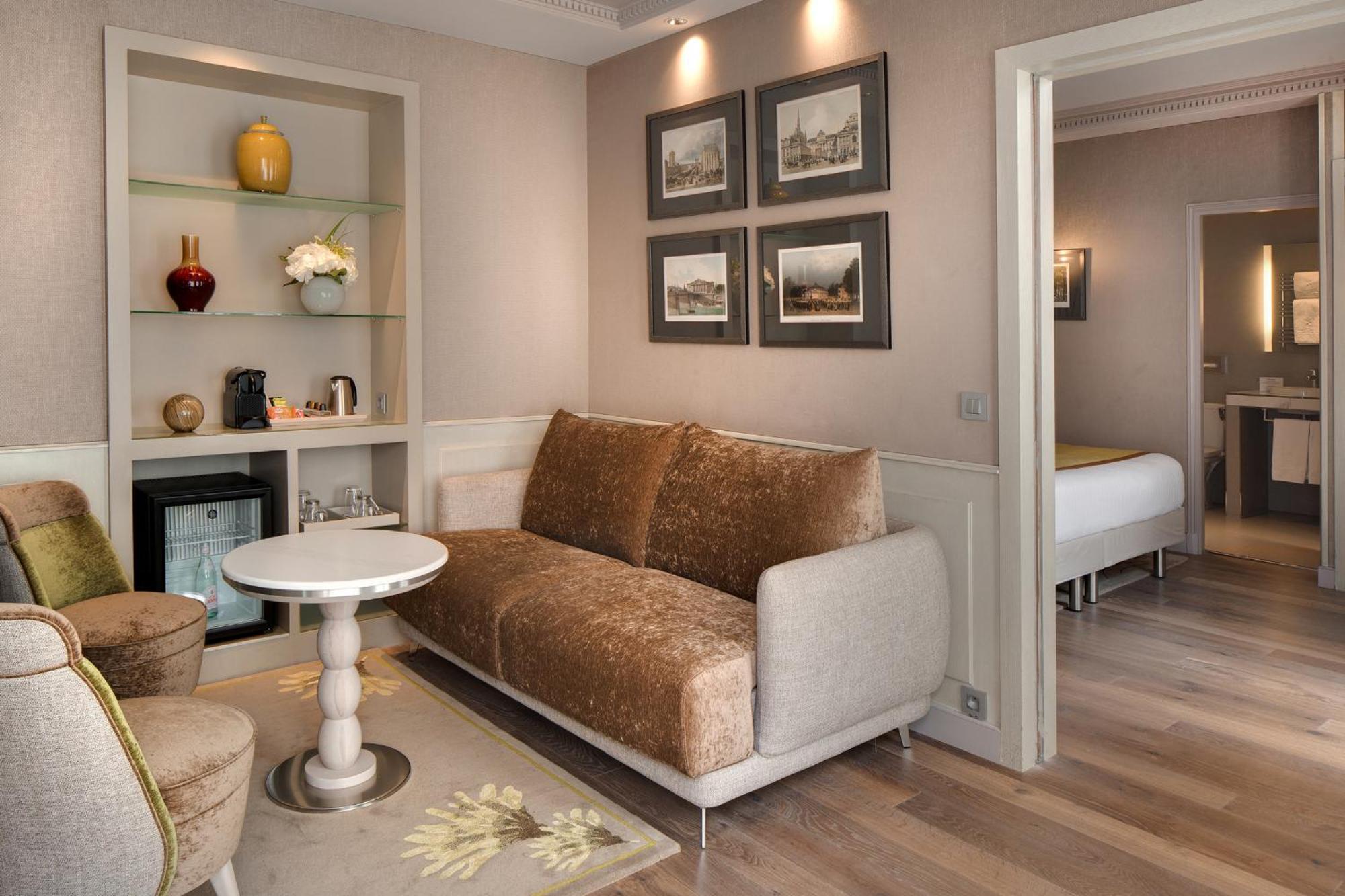 Rochester Champs Elysees Hotel 4*