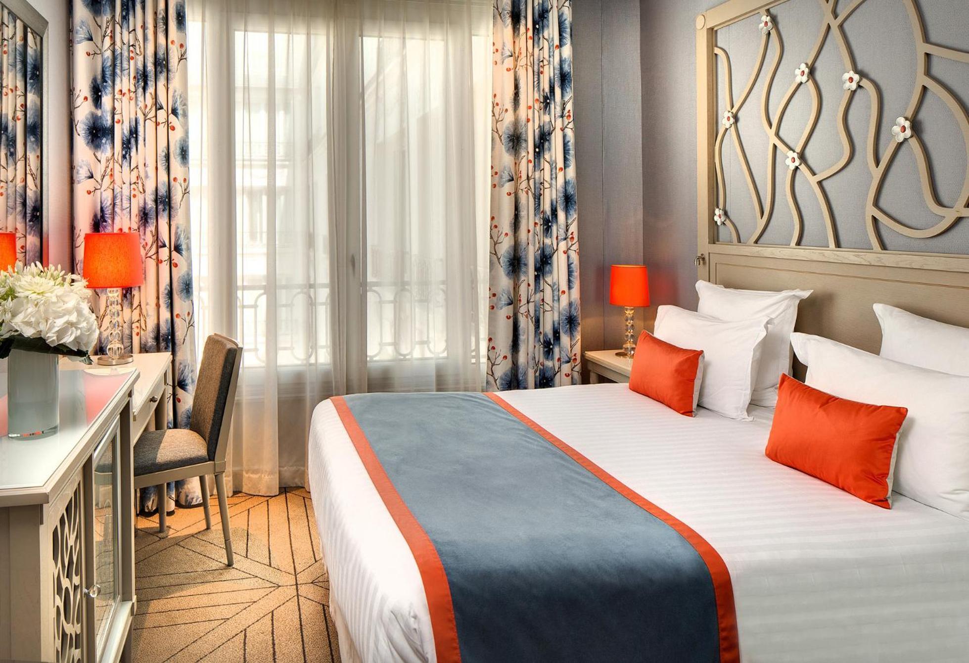 Rochester Champs Elysees Hotel