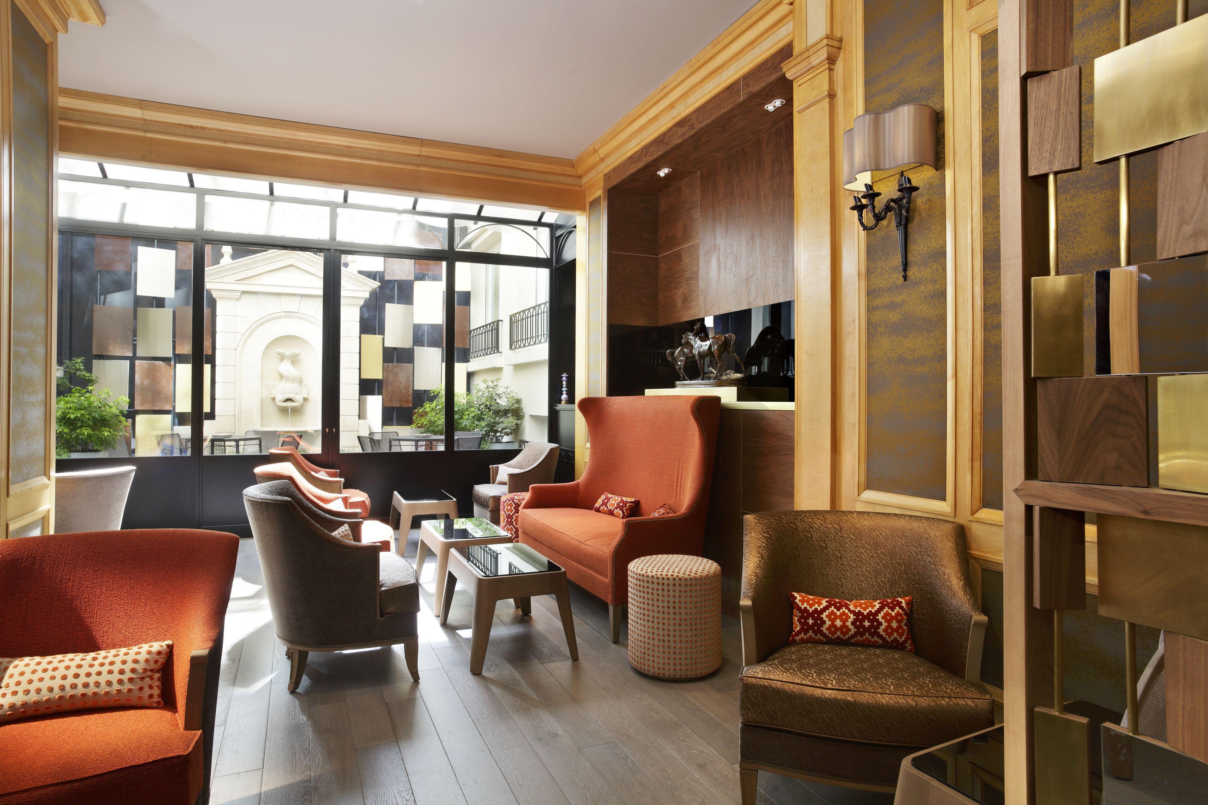 Hotel Rochester Champs Elysees Parigi