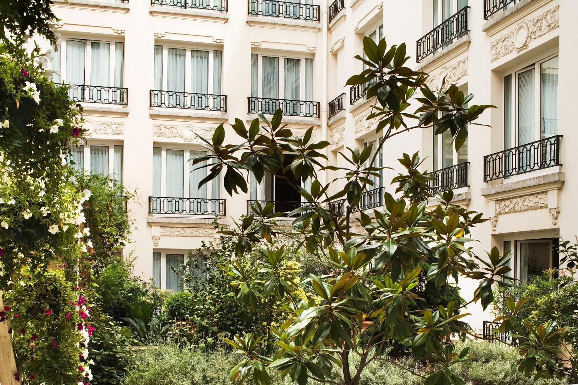 Rochester Champs Elysees Hotel